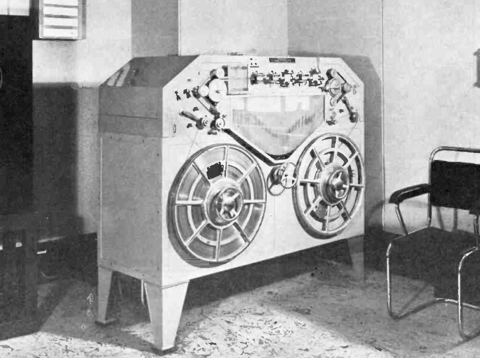 Blattnerphone_recorder_1937.jpg